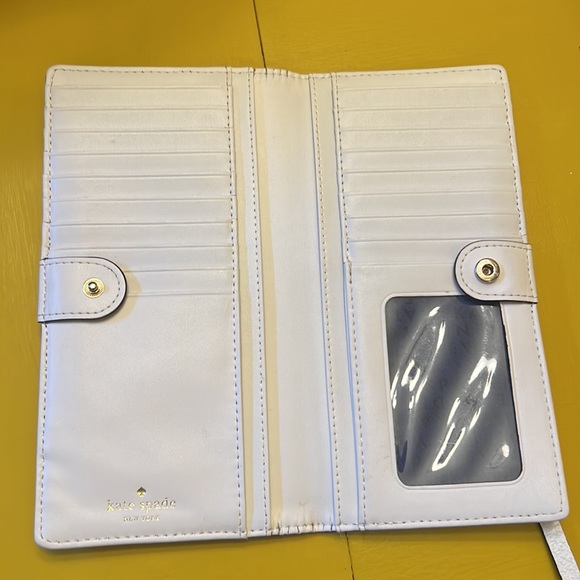 Kate Spade Bifold Wallet - Picture 5 of 7